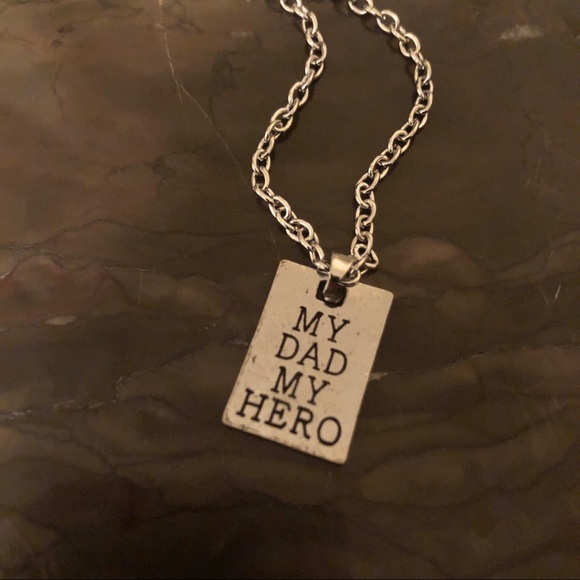 💖 My dad my hero necklace - Picture 3 of 6